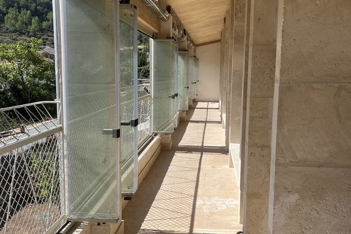 Adelantarse al 2050: viviendas de futuro que no renuncian al pasado