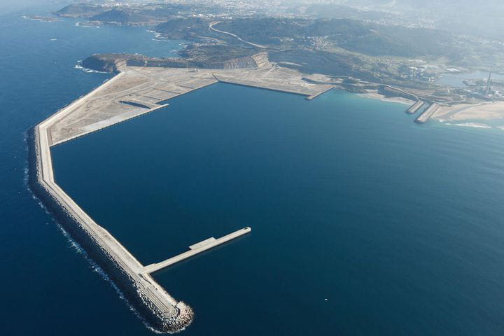 Puerto exterior de A Coruña, servicio de mantenimiento