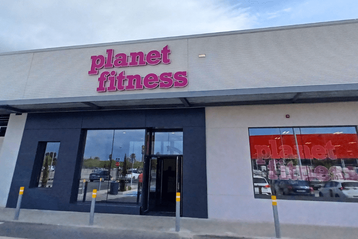 Gimnasio Planet Fitness, Parque Comercial Bogaris, Sevilla