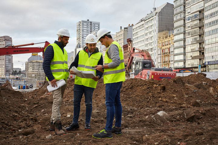 Estas son las constructoras que más facturan de A Coruña y su área